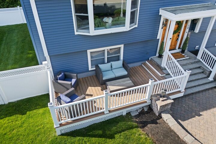 Property Photo:  10 Seneca Ln  MA 01887 