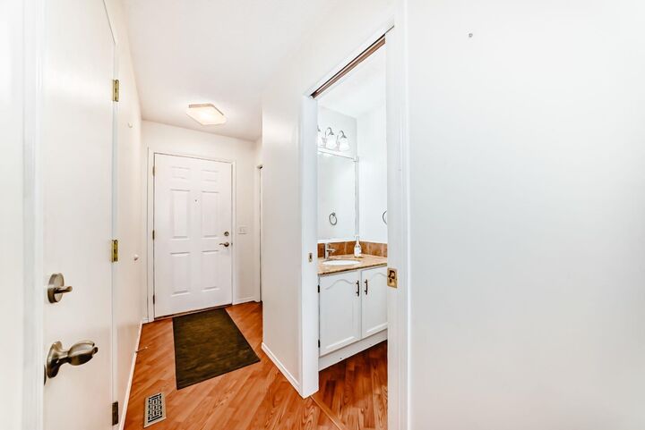Property Photo:  325 Mt Douglas Manor SE  AB T2Z 3C8 
