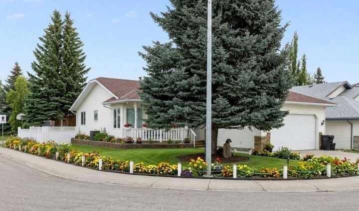 Property Photo: 131 Cambria Road AB T1P 1M1