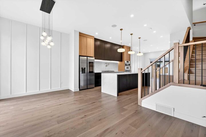 Property Photo:  1119 Regal Crescent NE  AB T2E 5H2 