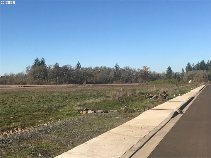 Property Photo: 3070 NW Campus Dr OR 97023