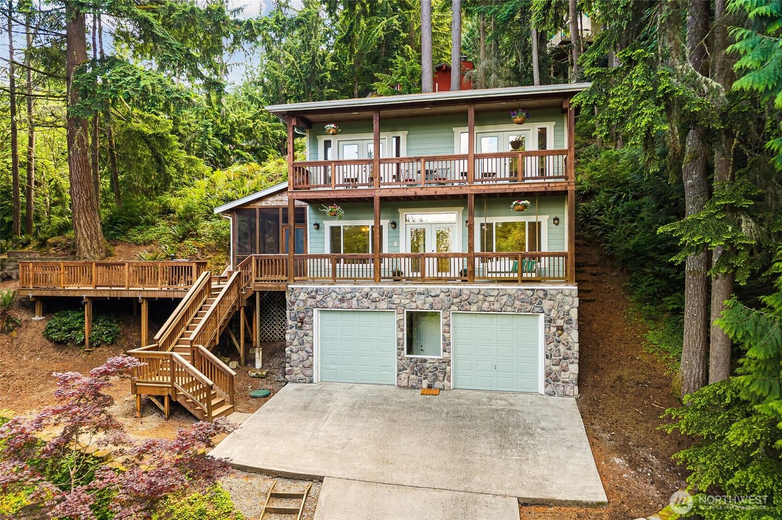 Property Photo:  61  Louise View Drive  WA 98229 