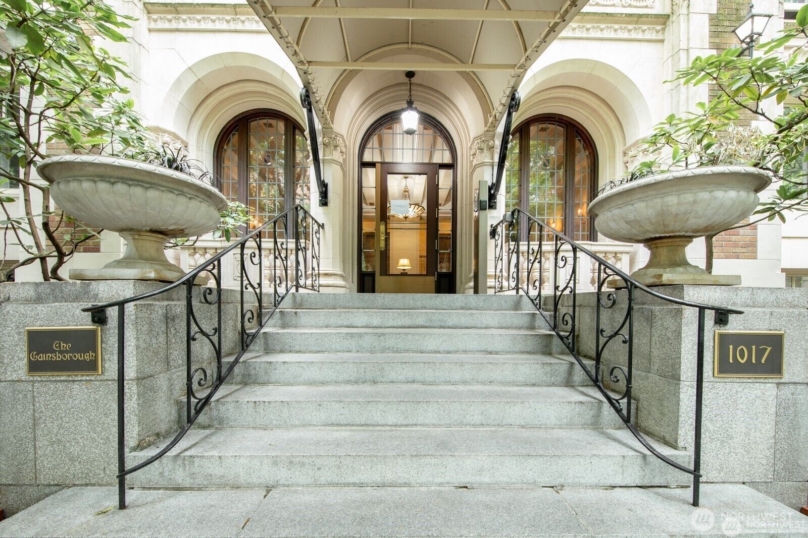 Property Photo: 1017 Minor Avenue 702 WA 98104