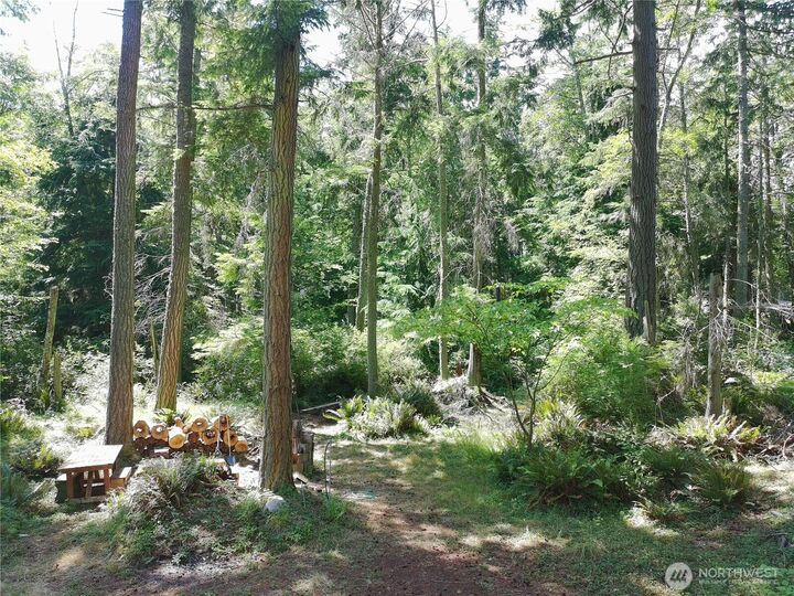 Property Photo:  737  Twin View Drive  WA 98253 