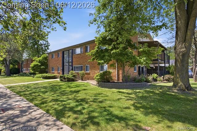 Property Photo: 4715 Coolidge Highway 1 MI 48073