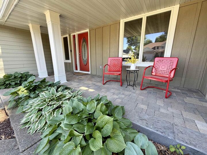 Property Photo: 2716 Twelve Oaks Drive WI 53563