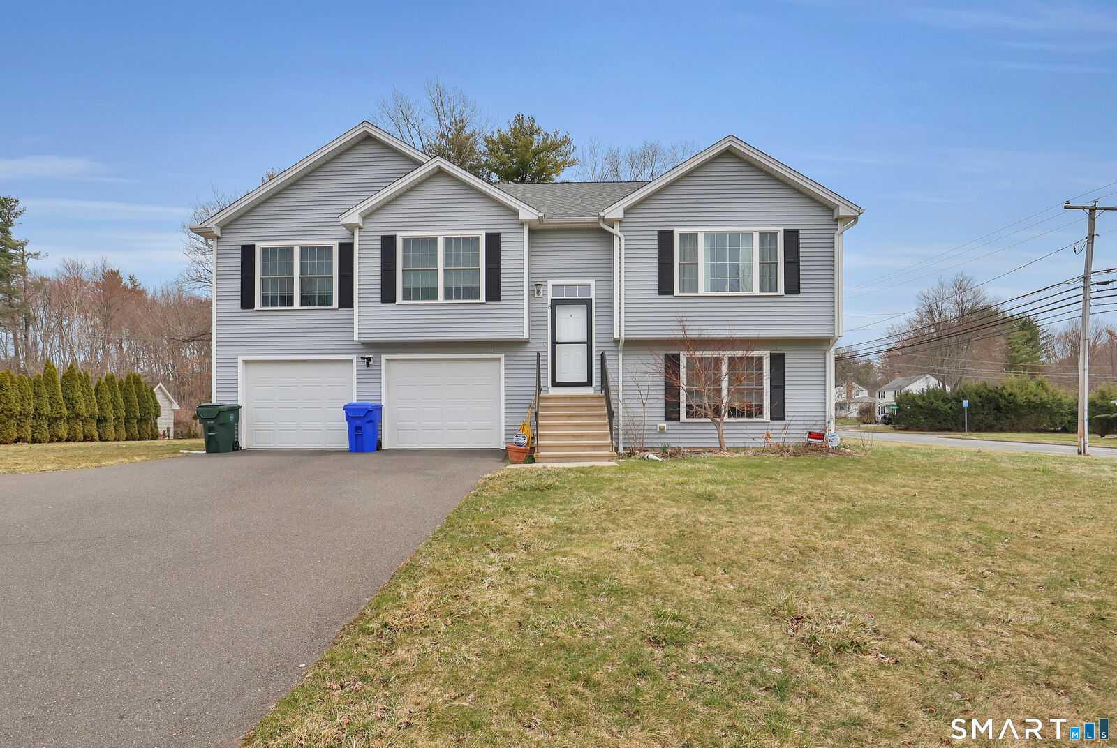 Property Photo: 8 Callahan Lane CT 06118