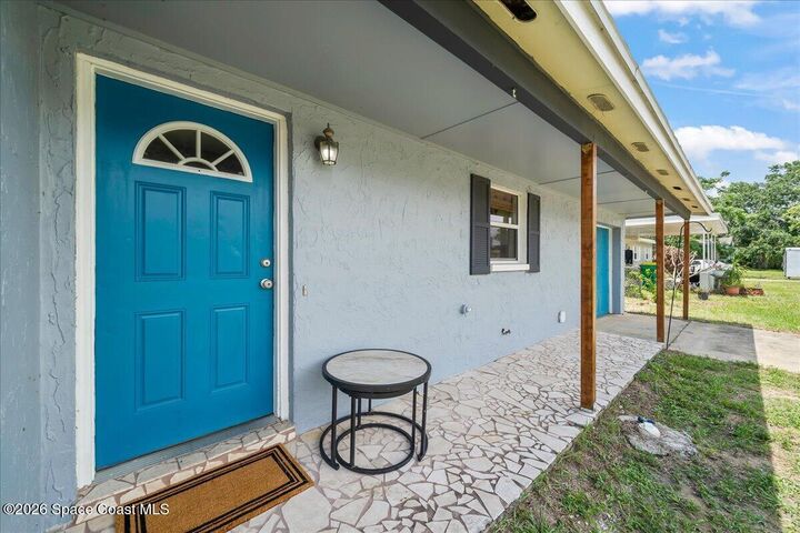 Property Photo:  4850 Key Madeira Drive  FL 32780 
