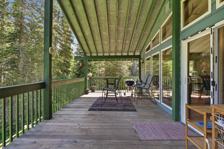 Property Photo: 10808 E Deer Creek Rd Aka Hartley Lane WA 99003
