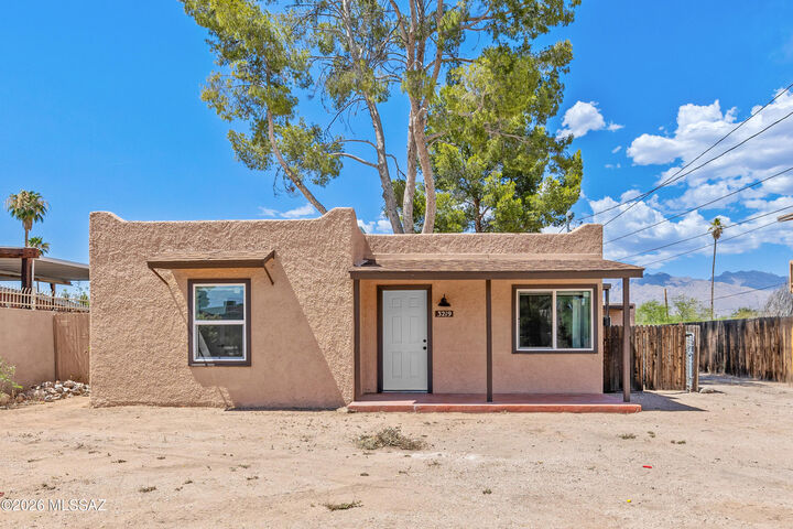 Property Photo: 3219 E Flower Street AZ 85716