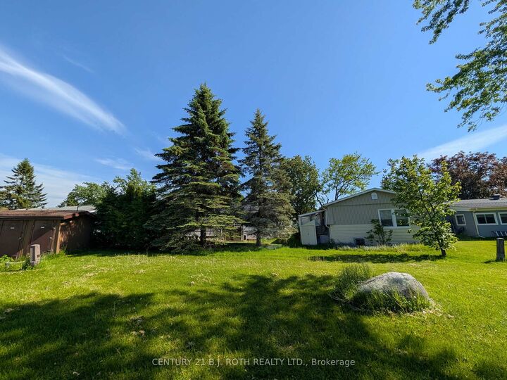 Property Photo: 66 Linden Lane ON L9S 1P2