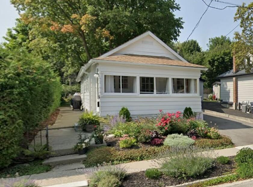 Property Photo: 14 Laurine Avenue ON N1E 4M9