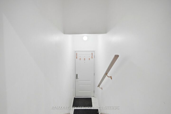 Property Photo: 65 Armdale Road 48 ON L4Z 0C7
