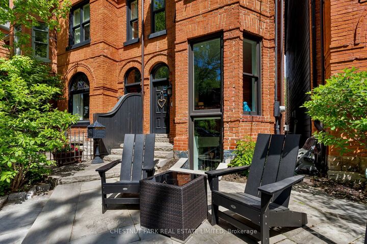 Property Photo: 466 Wellesley Street E ON M4X 1H9
