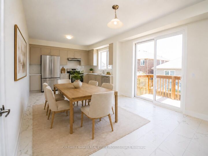 4 Hampton Lane — photo 1