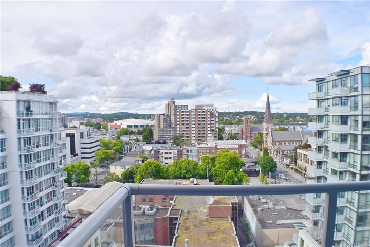 Property Photo:  845 Johnson St #1401  BC V8W 0G3 