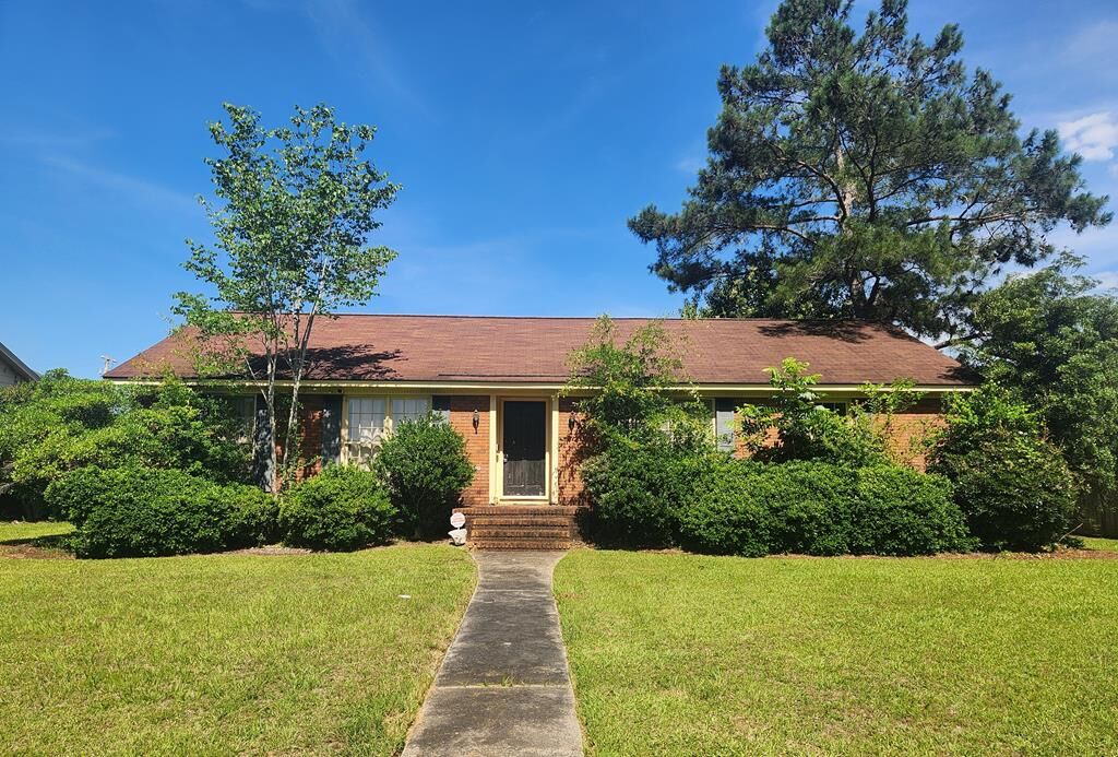 Property Photo:  1510 Westwood Dr  GA 31721 