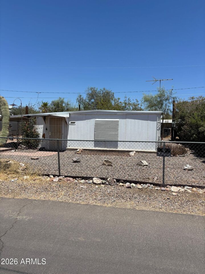 Property Photo:  2030 W Gregory Street  AZ 85120 