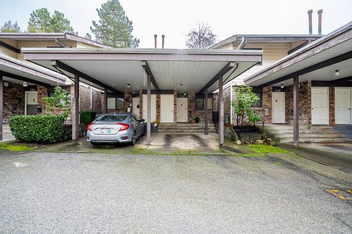 7447 140 Street 239 — photo 1