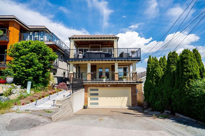 Property Photo: 976 Parker Street BC V4B 4R4