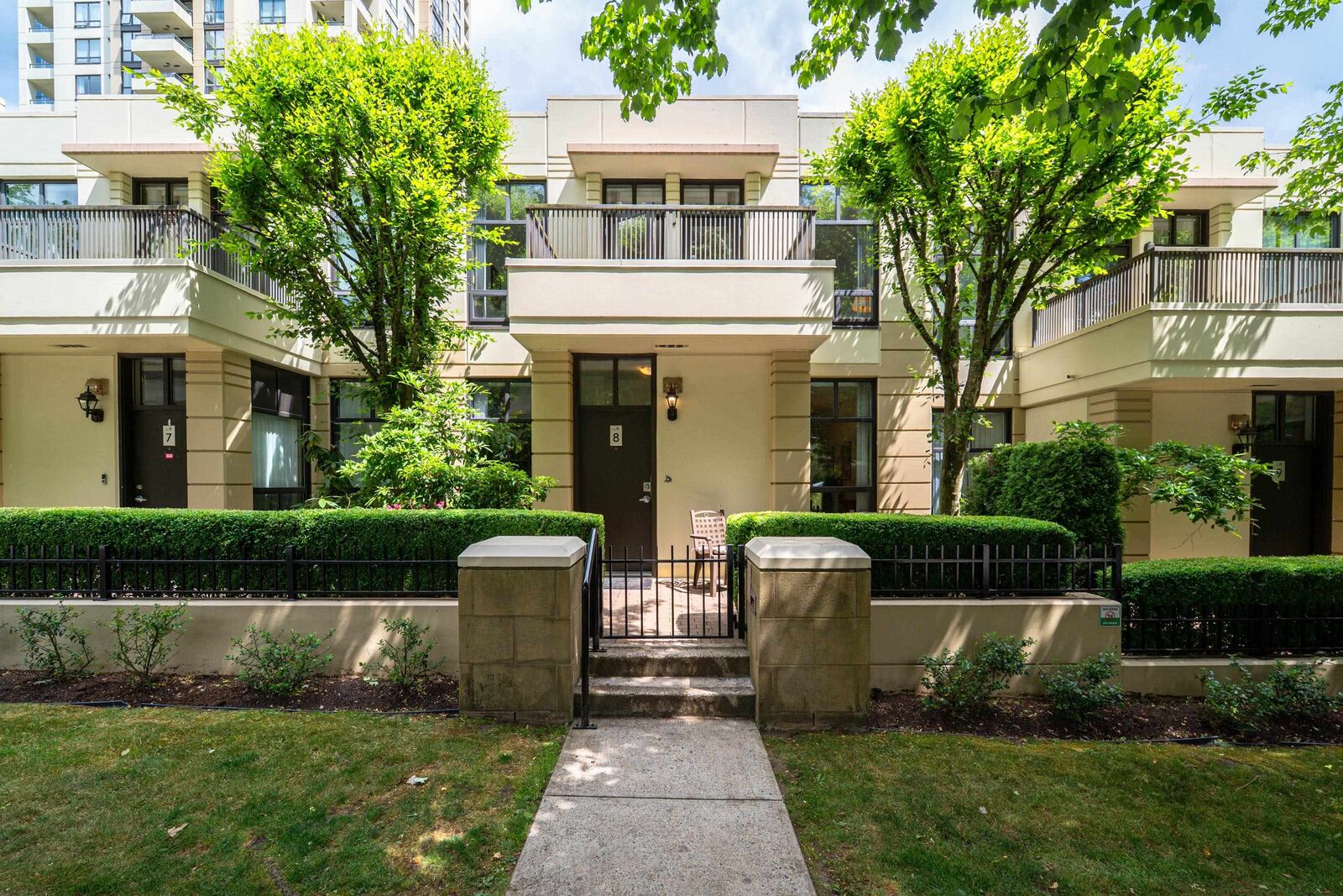 Property Photo: 4333 Central Boulevard 8 BC V5H 4W8
