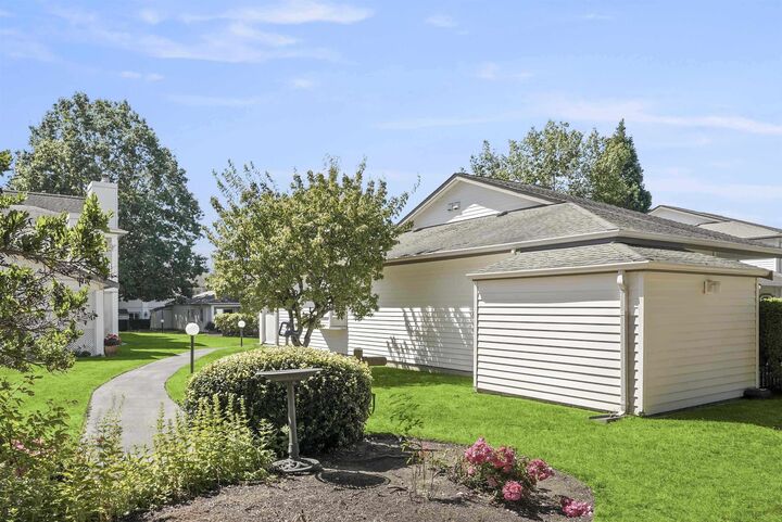Property Photo: 12940 17 Avenue 7 BC V4A 1T5