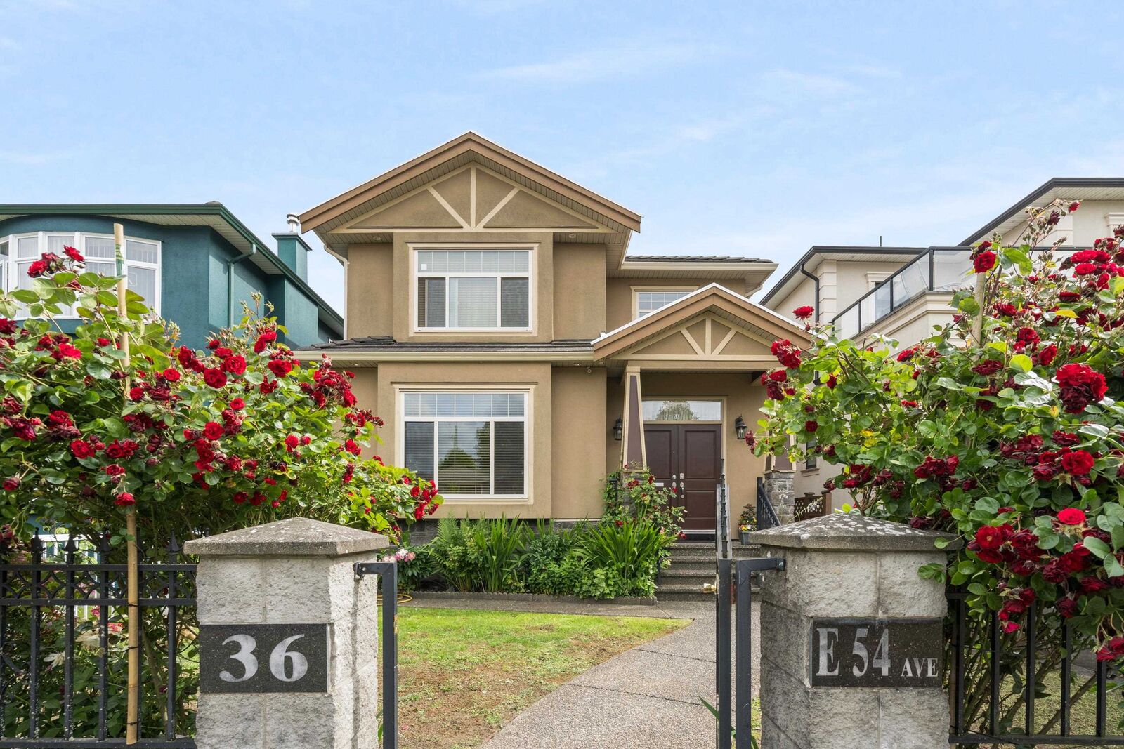 Property Photo: 36 E 54 Avenue BC V5X 1N4
