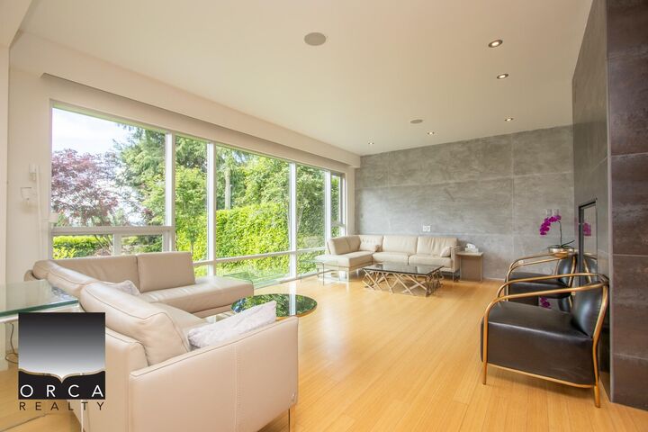 Property Photo:  1741 Ottawa Avenue  BC V7V 2S3 