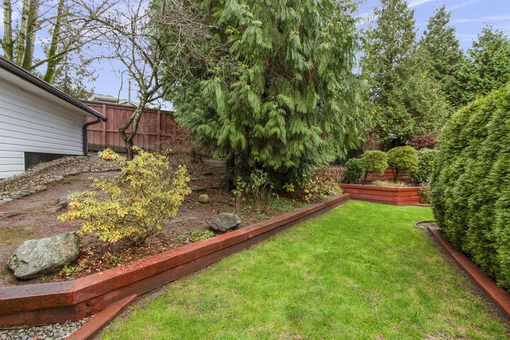 Property Photo:  5917 Kildare Place  BC V3S 6B2 