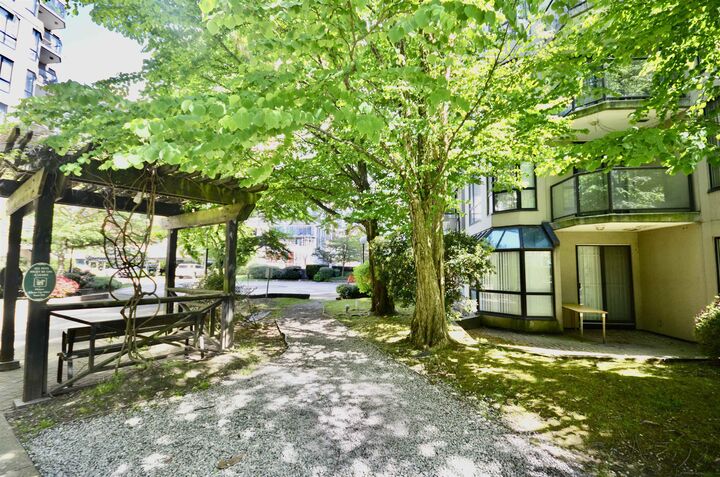 Property Photo:  828 Agnes Street 505  BC V3M 6R4 