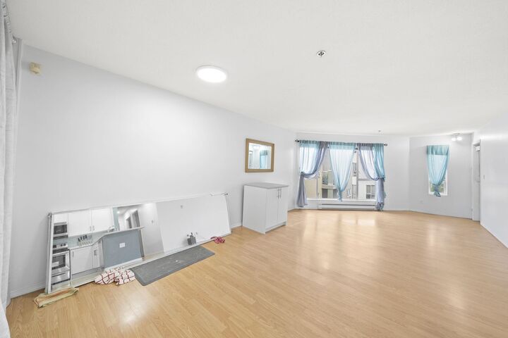 Property Photo:  7800 St. Albans Road 304  BC V6Y 3Y5 