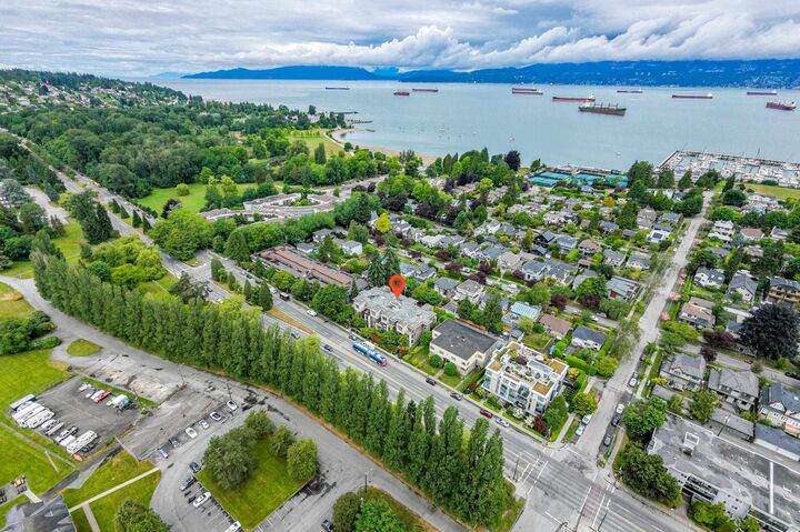 Property Photo:  3839 W 4th Avenue 307  BC V6R 1P8 