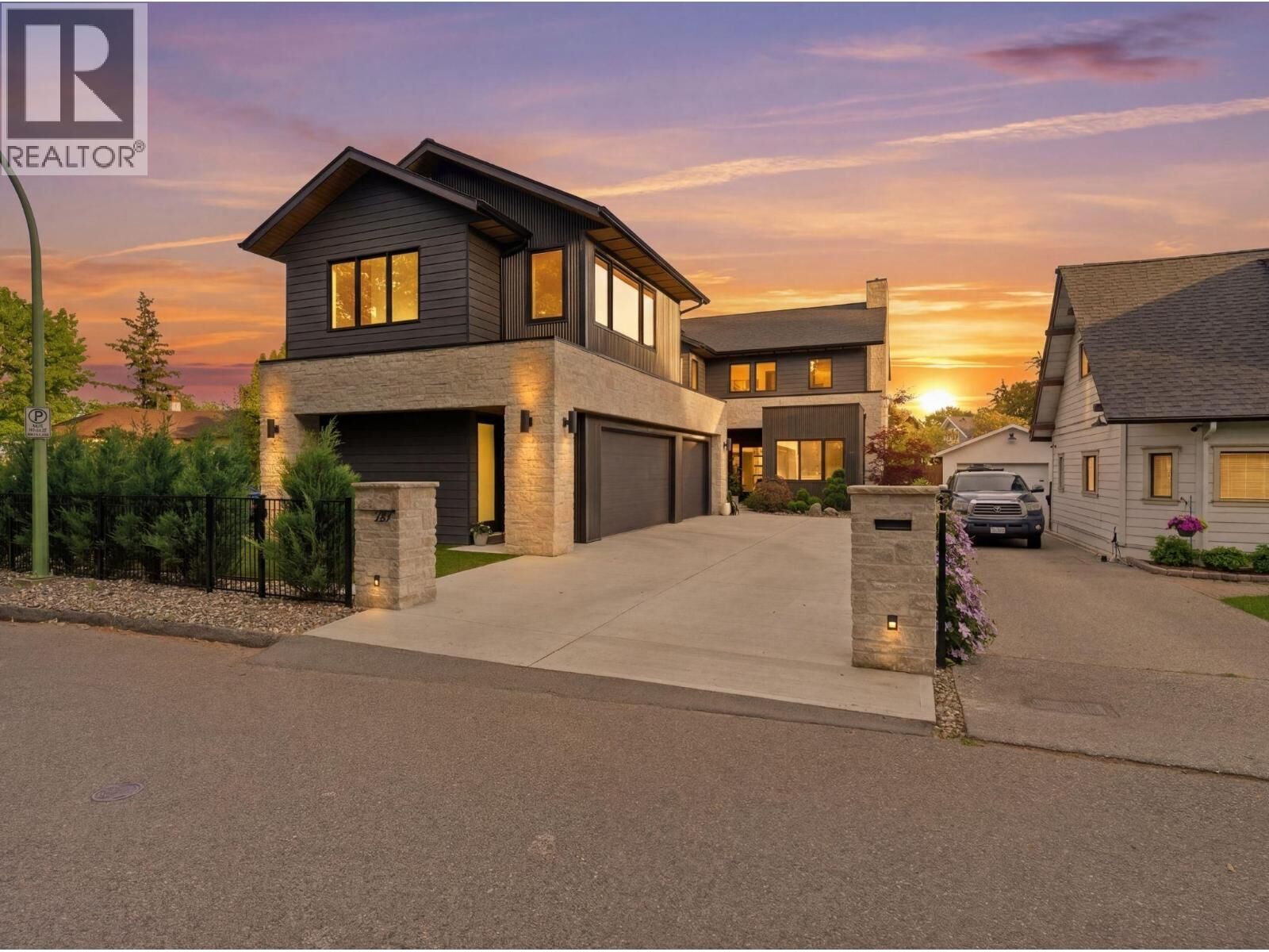 Property Photo: 267 Lake Avenue BC V1Y 5W6
