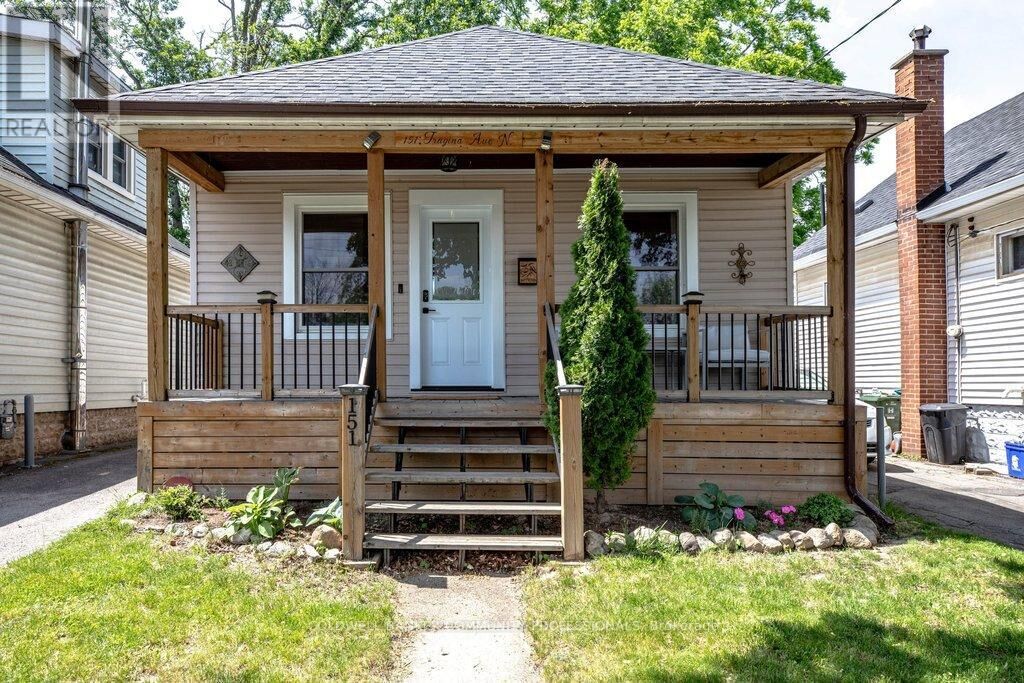 Property Photo:  151 Tragina Avenue North  ON L8H 5C7 