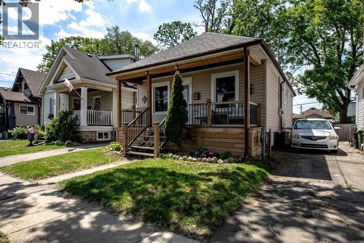Property Photo:  151 Tragina Avenue North  ON L8H 5C7 