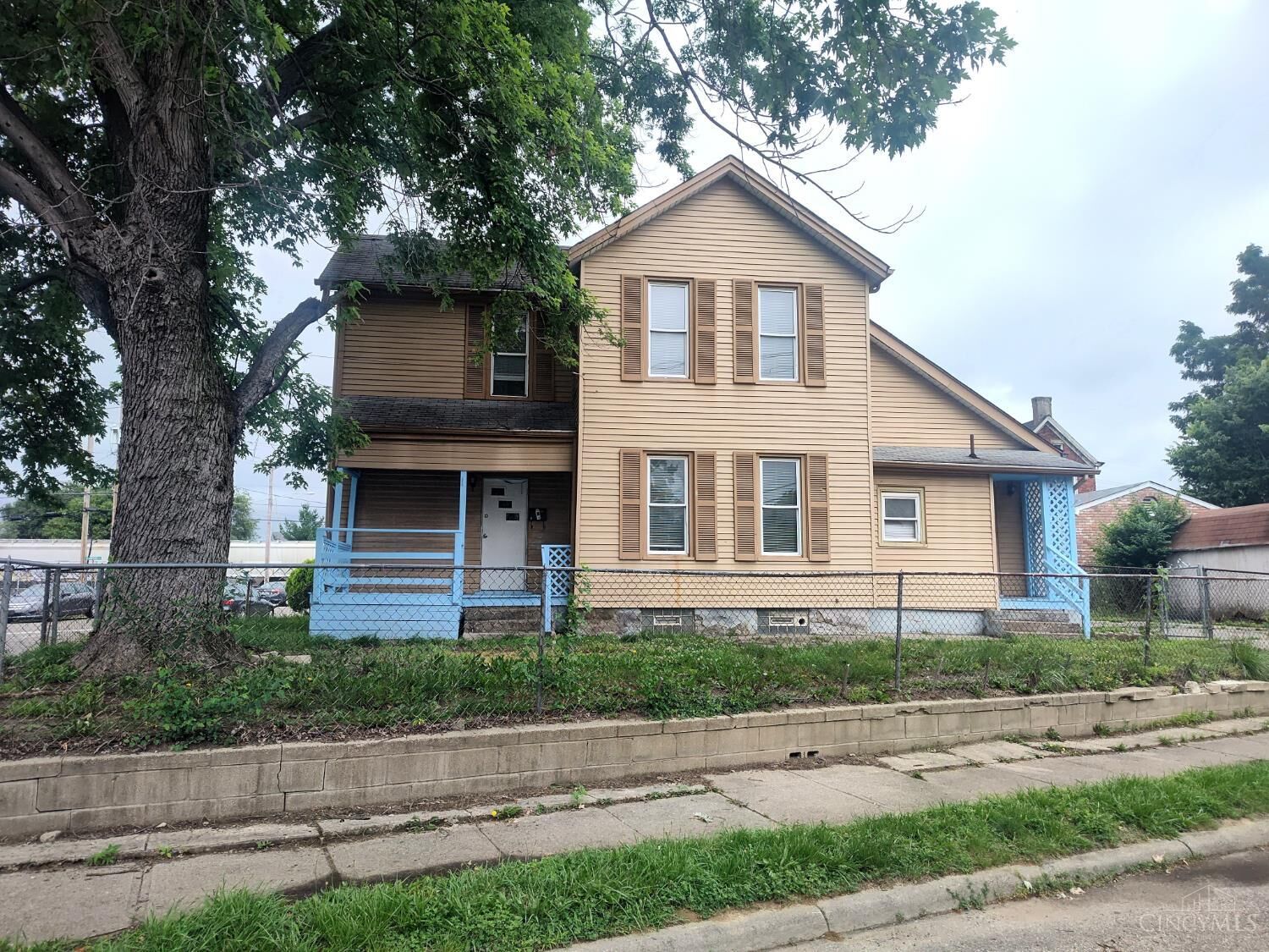 Property Photo: 200 Maple Street OH 45216