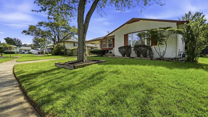 Property Photo:  6493 Dobson E Square  OH 43229 