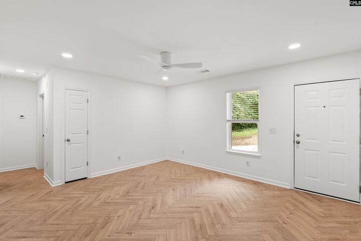Property Photo:  907 Beauford  SC 29201 