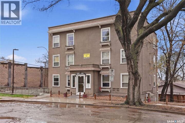 Property Photo: 129 11th Street E SK S7N 0E4
