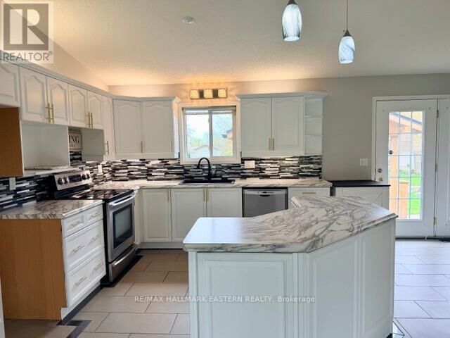 Property Photo:  28 Grant Drive  ON K0M 2M0 