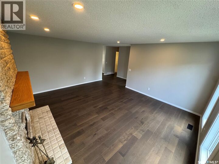 Property Photo:  7019 Sherwood Drive  SK S4X 2V5 