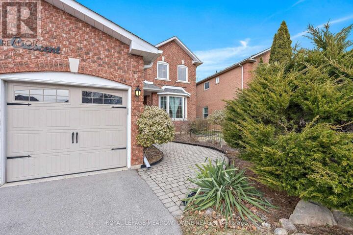 Property Photo: 29 Hamilton Crescent ON L7G 5K9