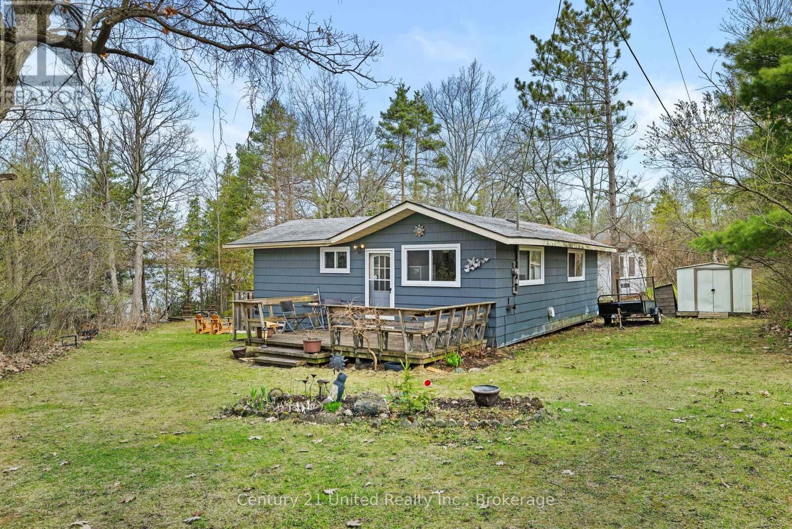 Property Photo: 422 Island View Road 10 ON K0K 2X0