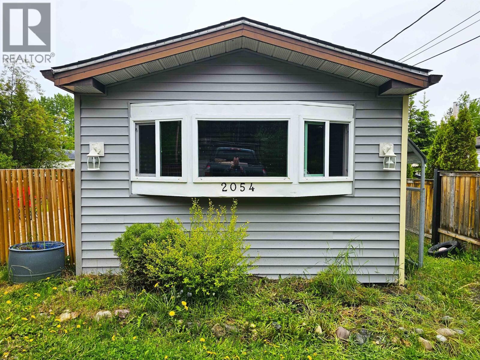 Property Photo:  2054 Sommerville Road  BC V2N 6T6 