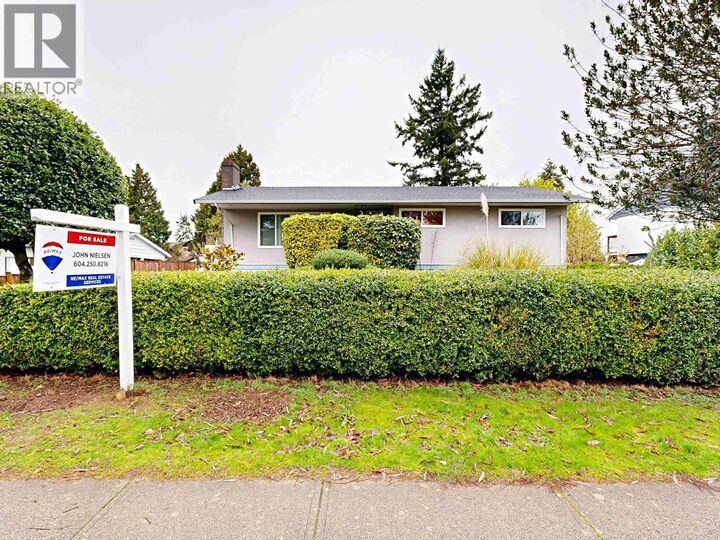 Property Photo:  5379 1 Avenue  BC V4M 1B8 