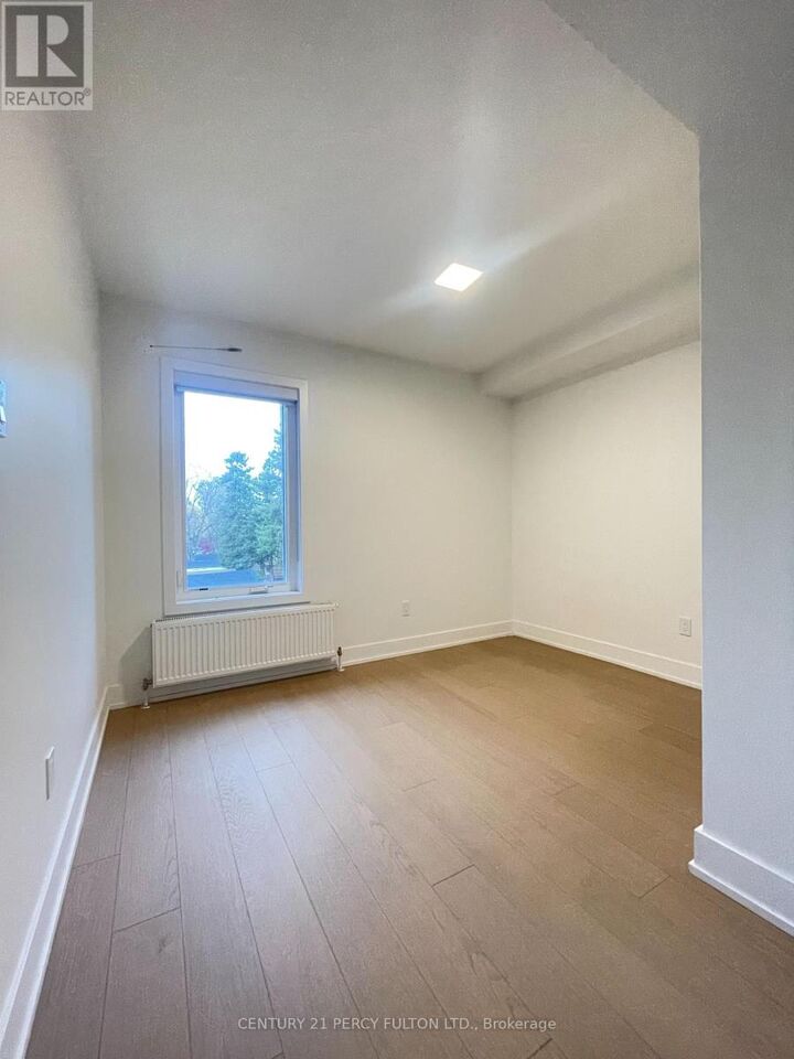 Property Photo:  320 Roncesvalles Avenue 11  ON M6R 2M7 