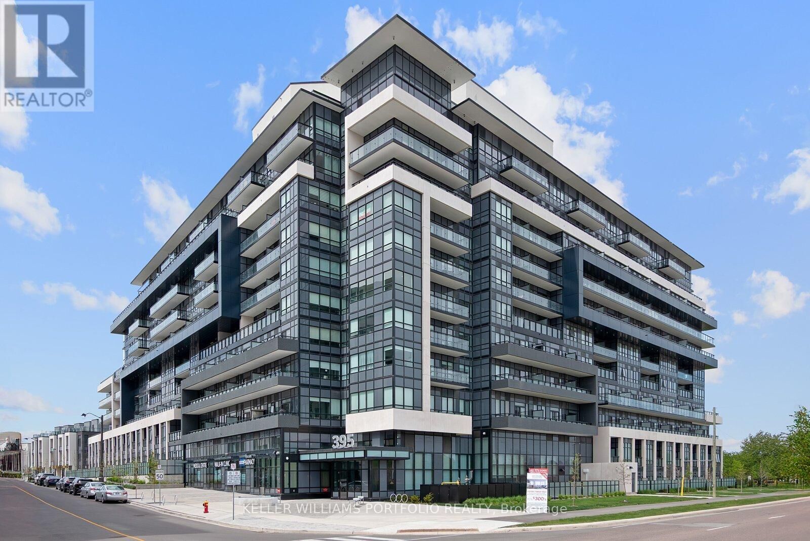 Property Photo: 395 Dundas Street West 821 ON L6M 5R8