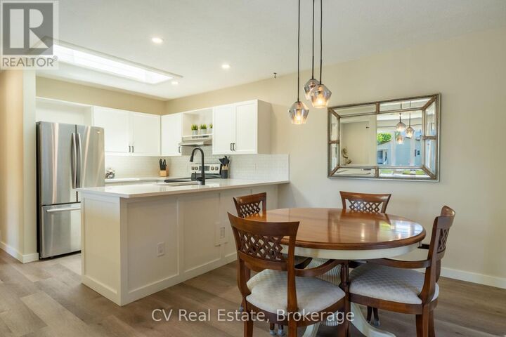 Property Photo: 1 Birchwood Court ON N4L 1T9