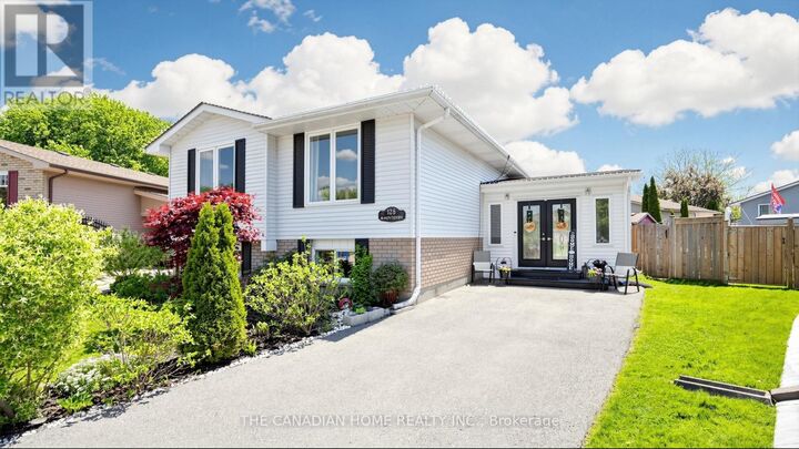 Property Photo: 128 Branlyn Crescent ON N3P 1Z9