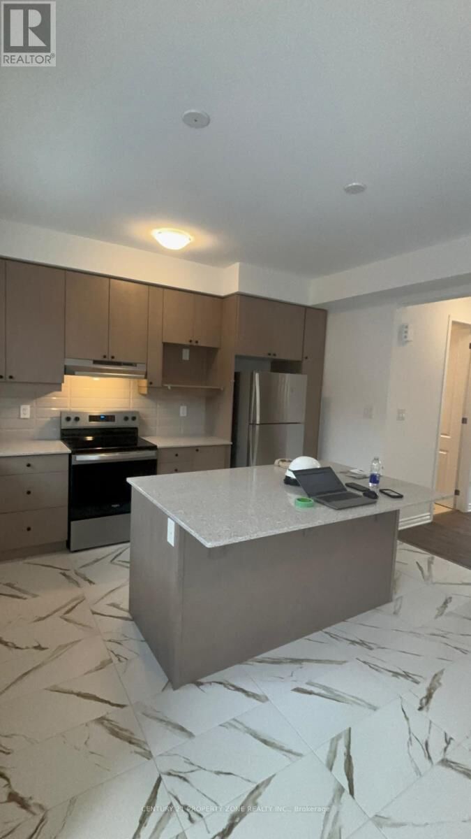Property Photo: 16 Bellasera Way ON L7C 4P1